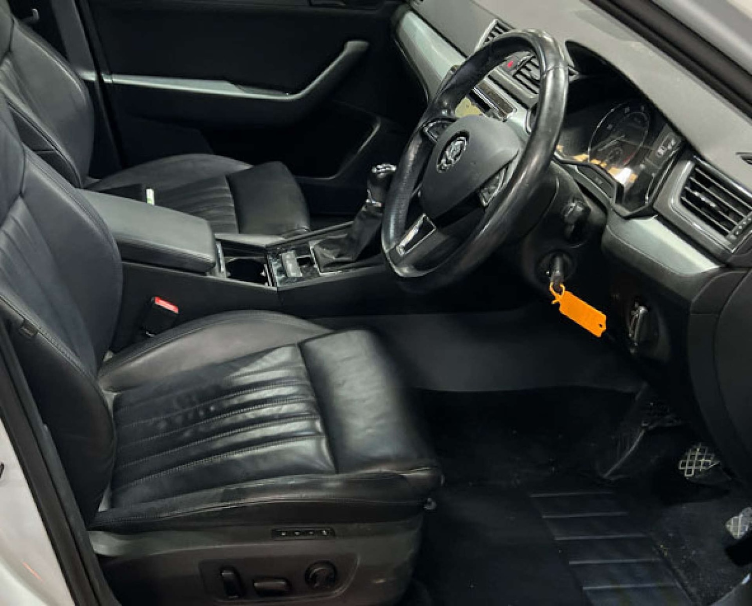 Used Skoda Superb 2016 for sale - 76567741: Photo 3