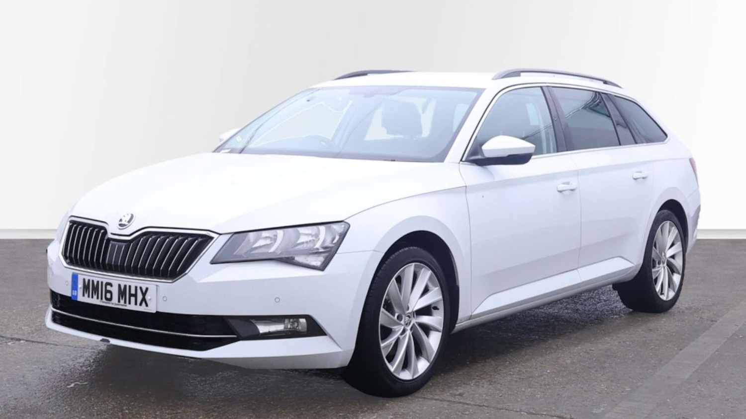 Used Skoda Superb 2016 for sale - 76567741: Photo 9