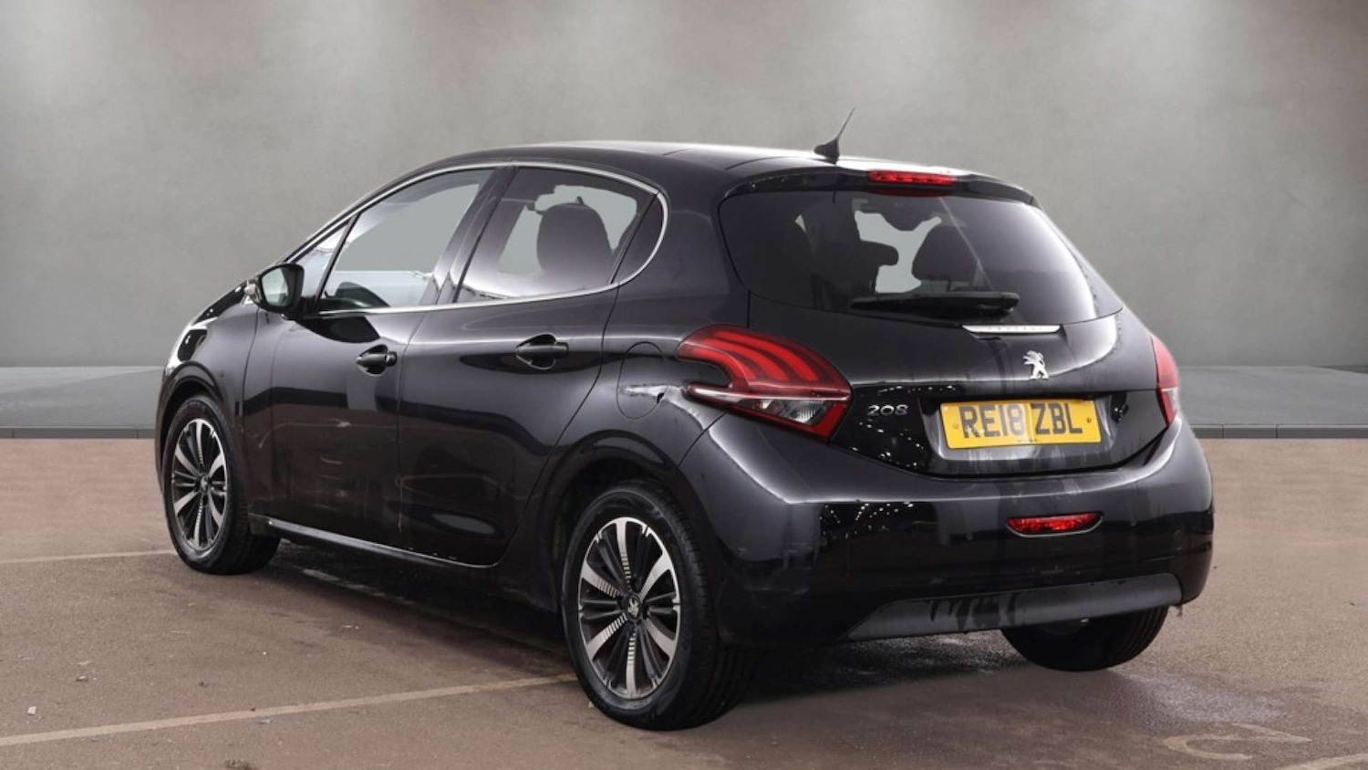 Used Peugeot 208 2018 for sale - 77822581: Photo 6