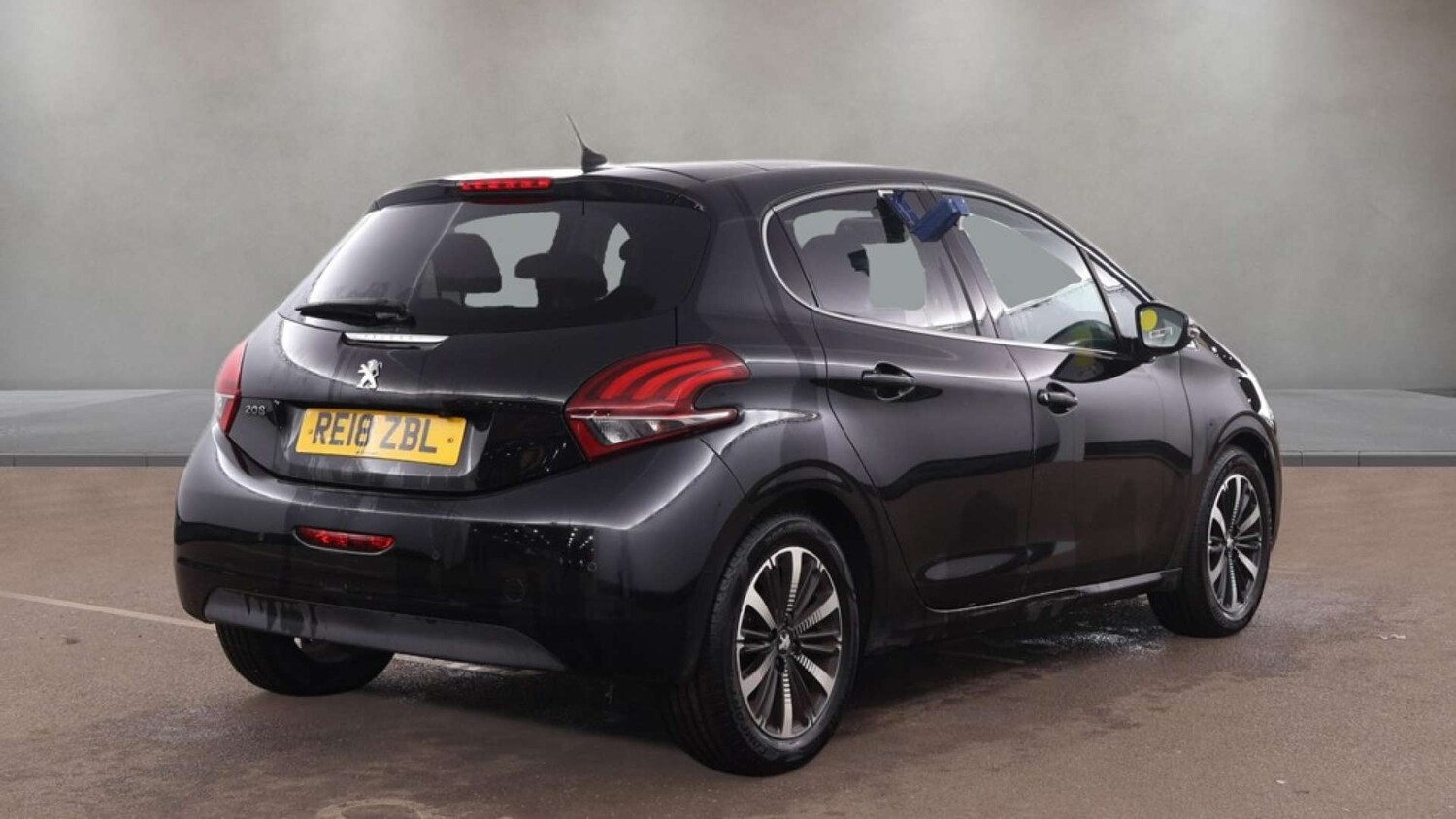 Used Peugeot 208 2018 for sale - 77822581: Photo 7