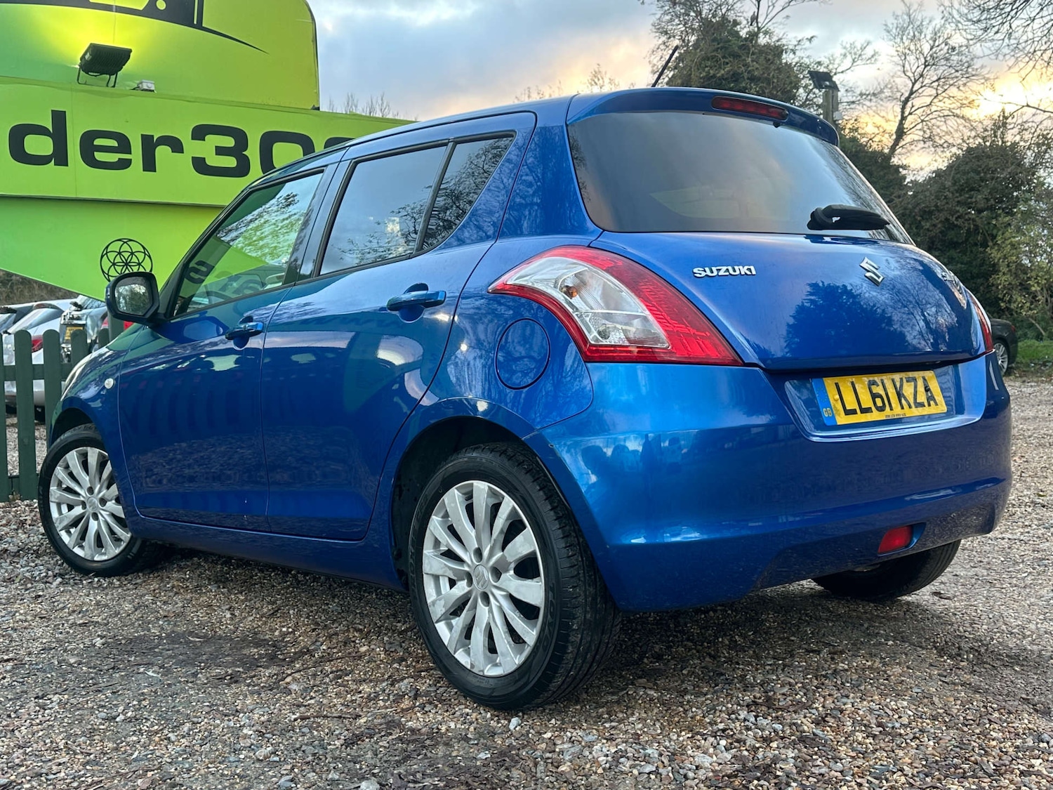 Used Suzuki Swift 2011 for sale - 76711680: Photo 10