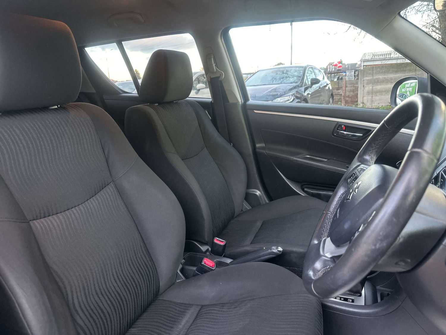 Used Suzuki Swift 2011 for sale - 76711680: Photo 12