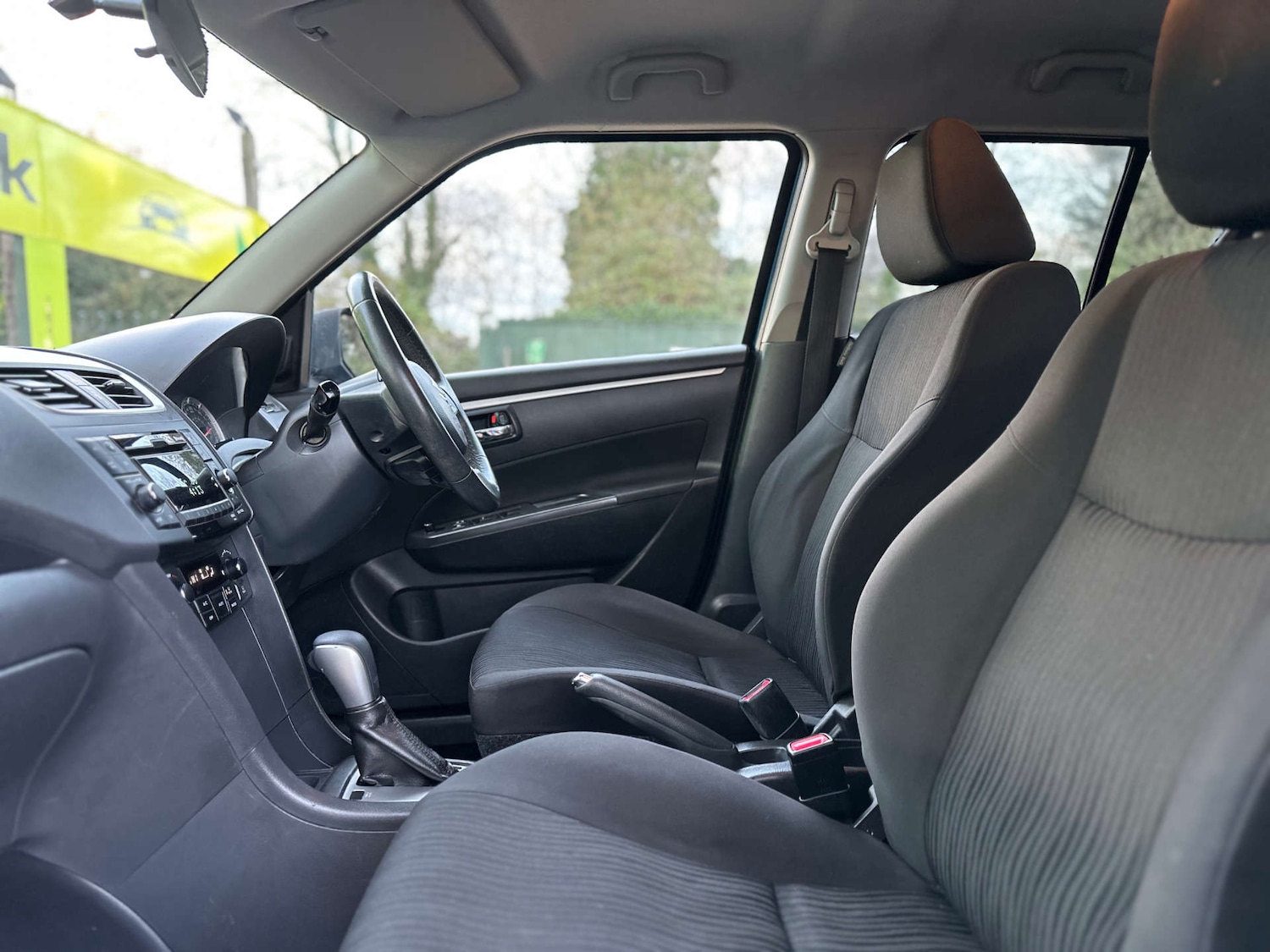 Used Suzuki Swift 2011 for sale - 76711680: Photo 17