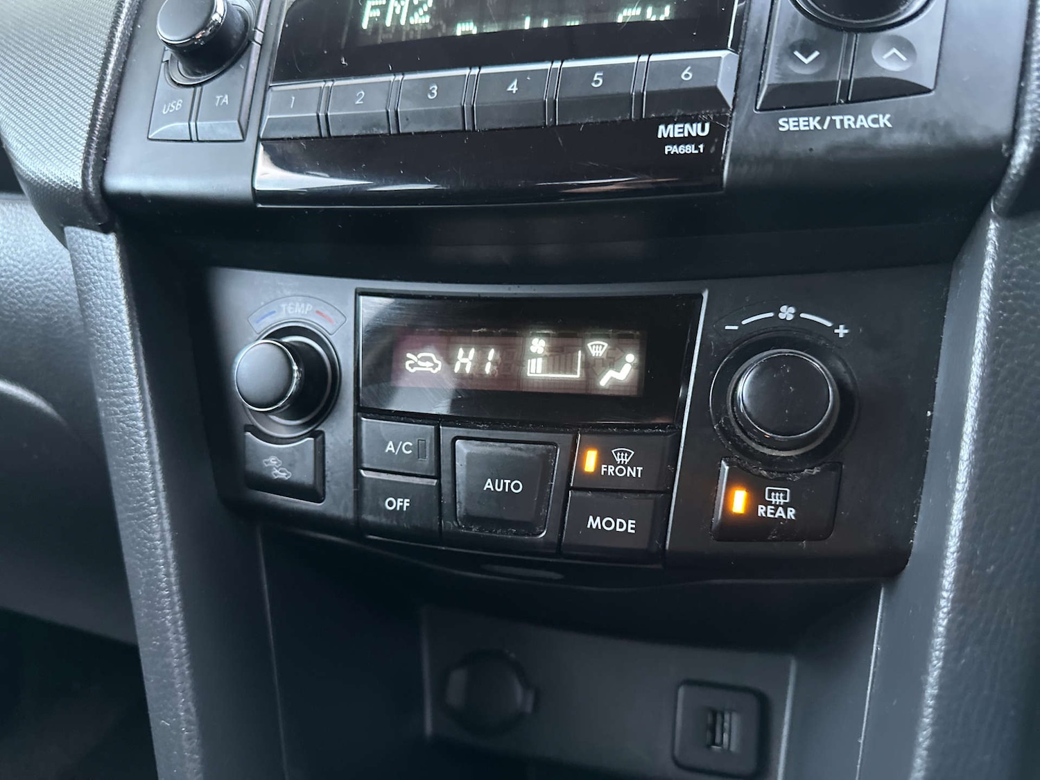 Used Suzuki Swift 2011 for sale - 76711680: Photo 20