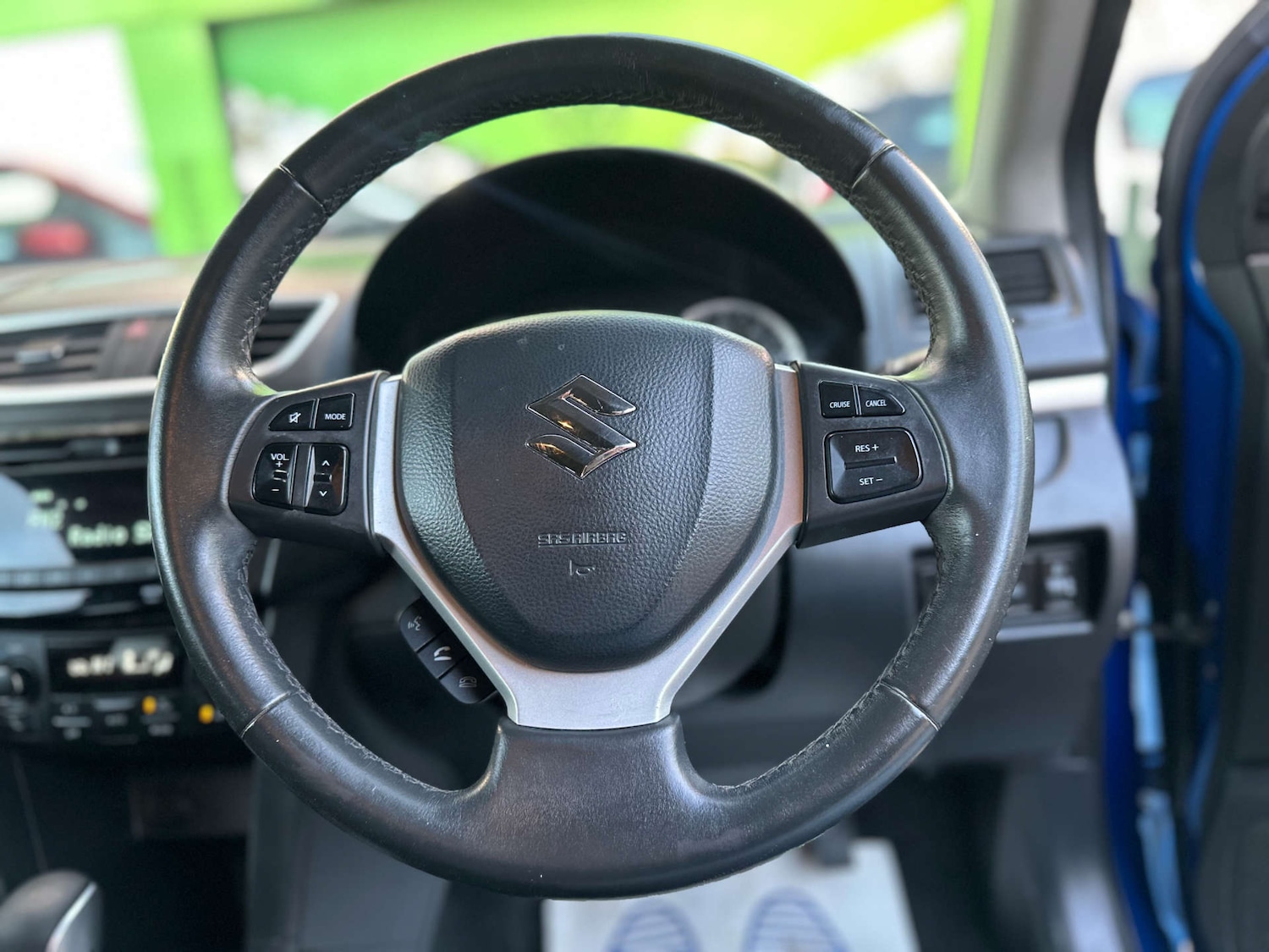 Used Suzuki Swift 2011 for sale - 76711680: Photo 27