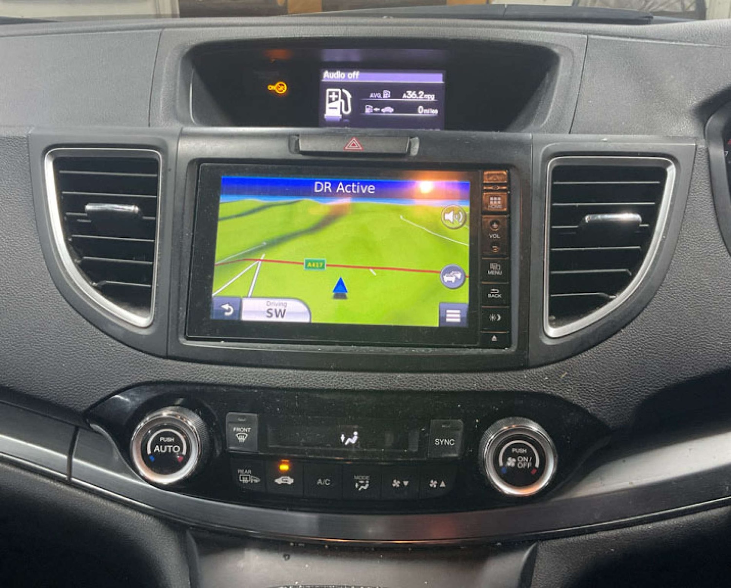 Used Honda CR-V 2018 for sale - 76940186: Photo 2