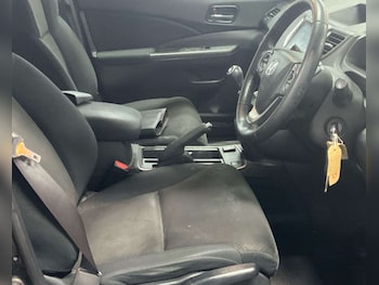 Used Honda CR-V 2018 for sale - 76940186: Photo