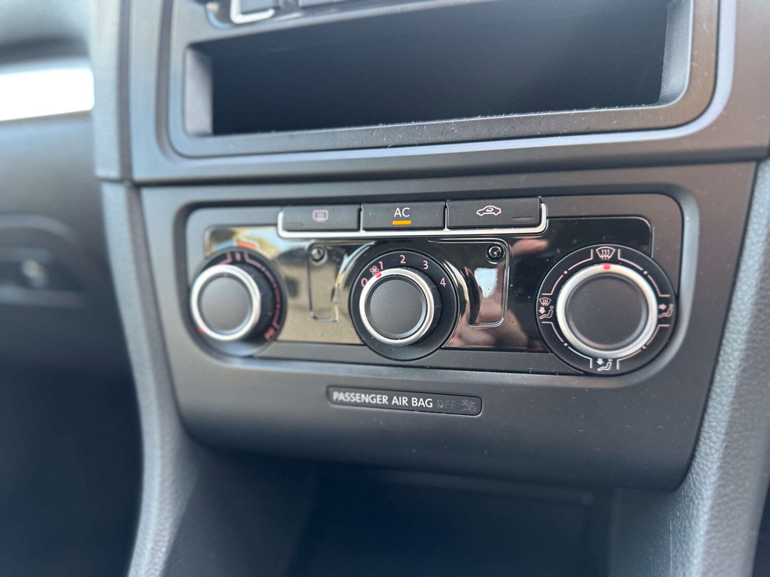 Used Volkswagen Golf 2011 for sale - 77771458: Photo 19