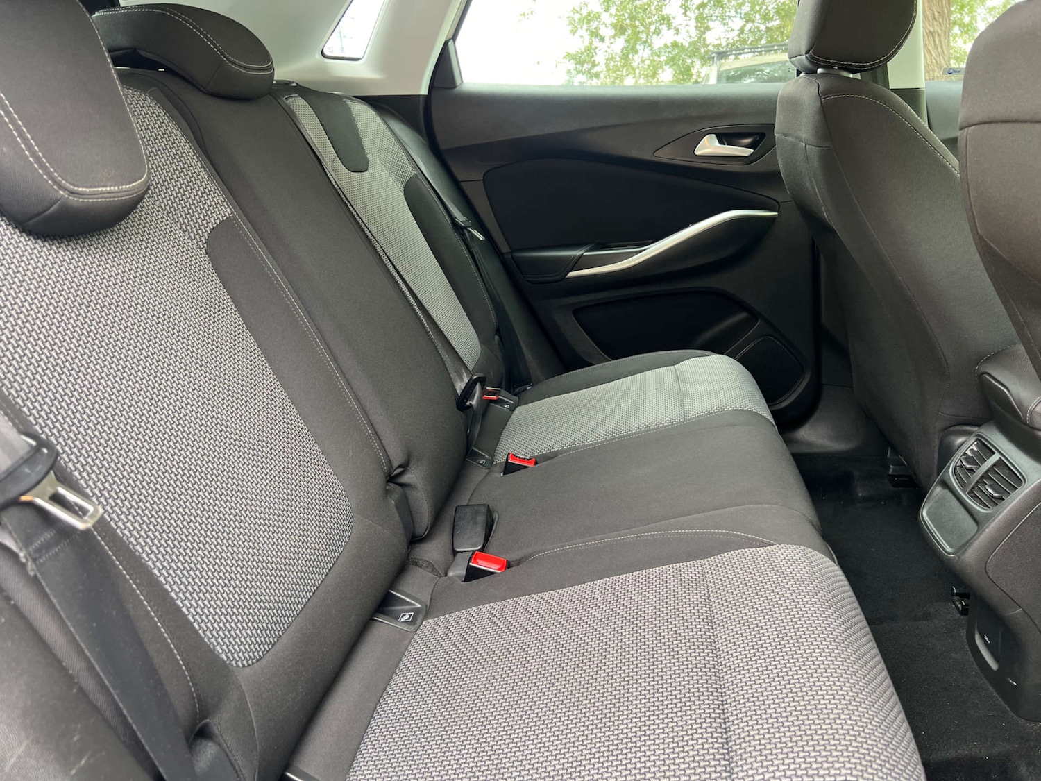 Used Vauxhall Grandland X 2018 for sale - 75701486: Photo 11