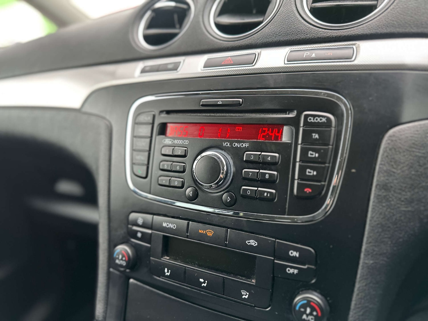 Used Ford Galaxy 2014 for sale - 77236248: Photo 22