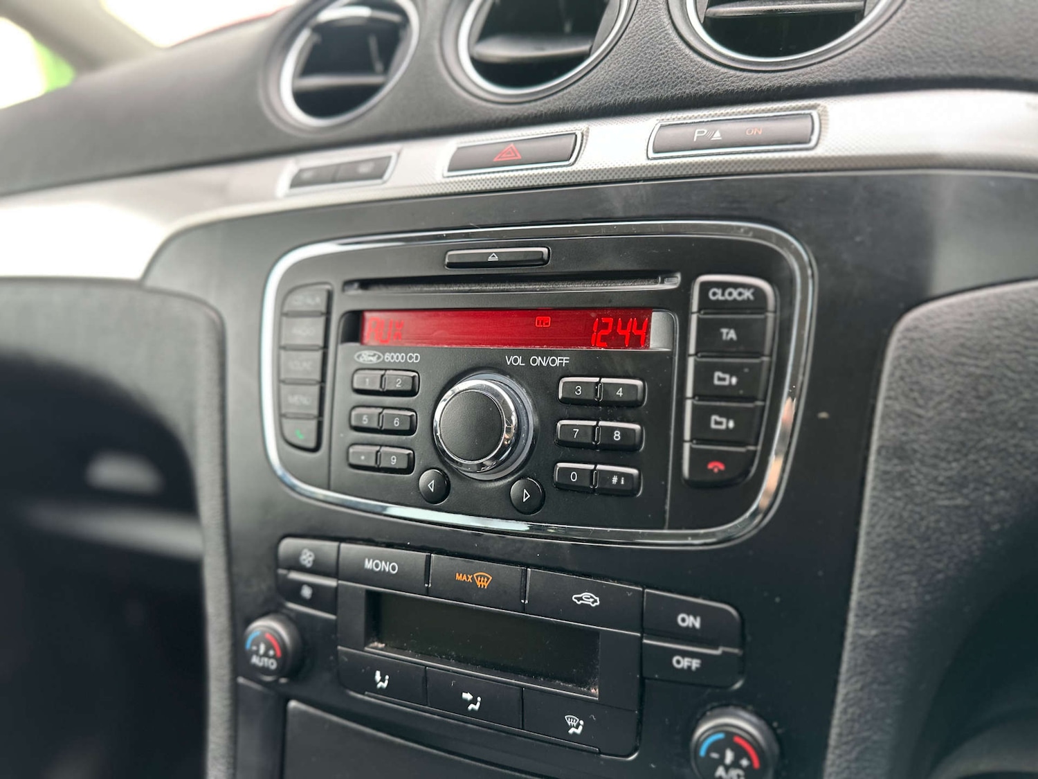 Used Ford Galaxy 2014 for sale - 77236248: Photo 23