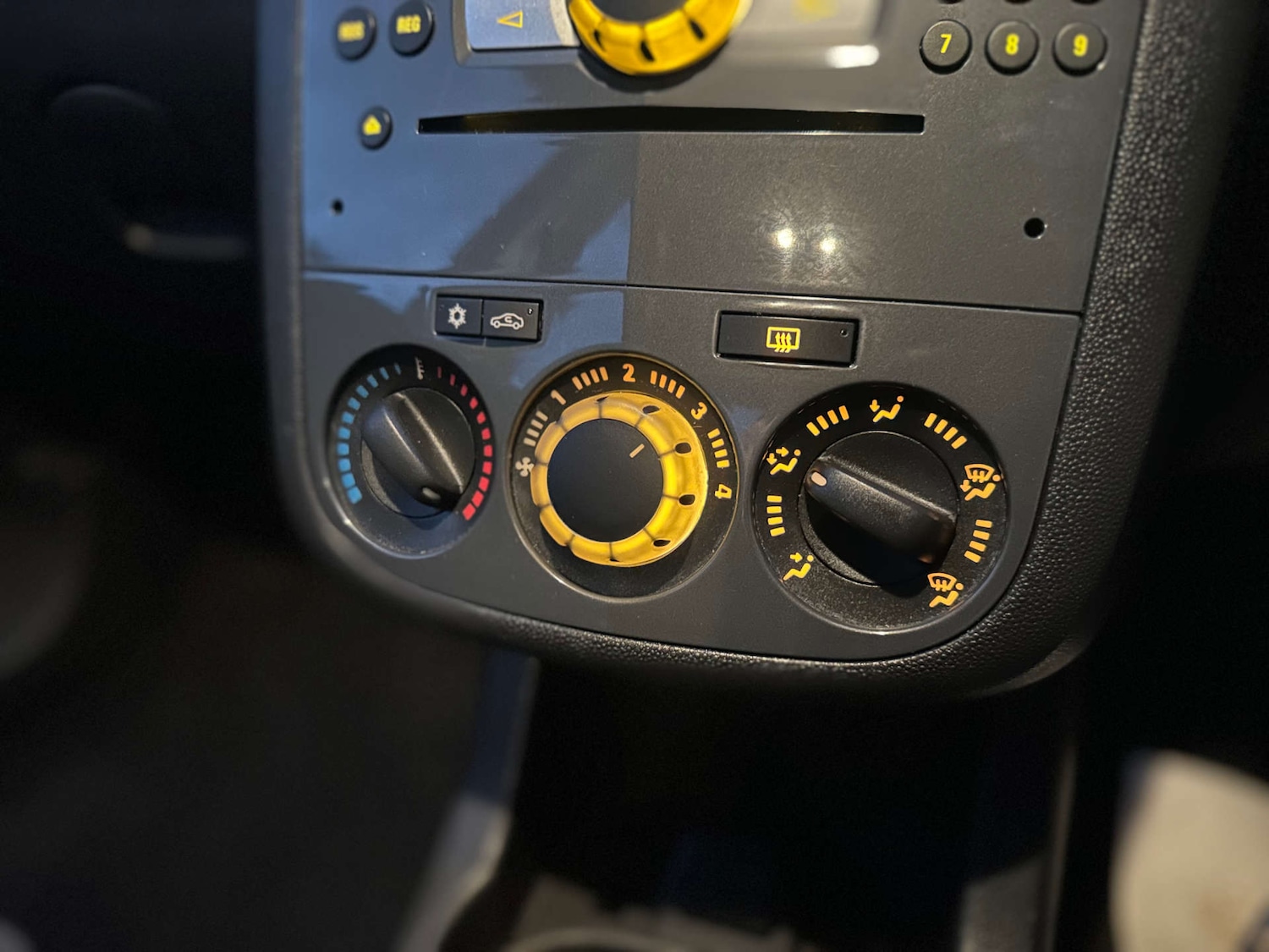 Used Vauxhall Corsa 2012 for sale - 76878102: Photo 19