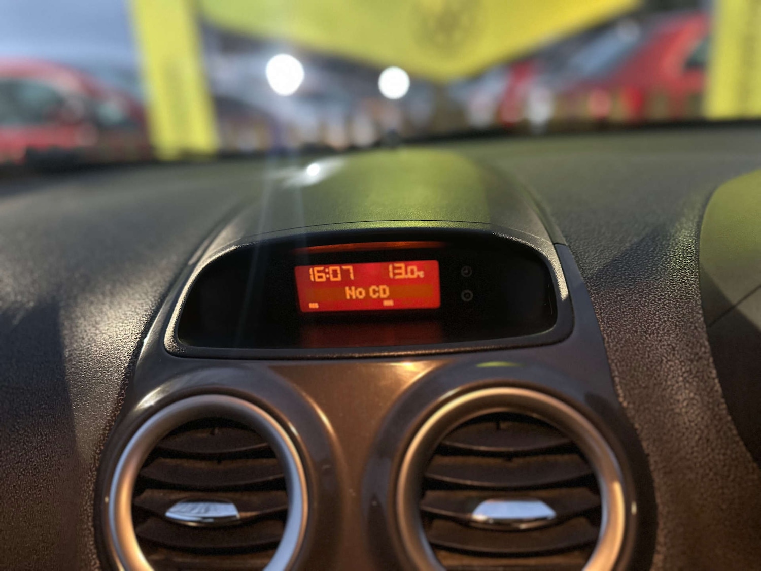 Used Vauxhall Corsa 2012 for sale - 76878102: Photo 2