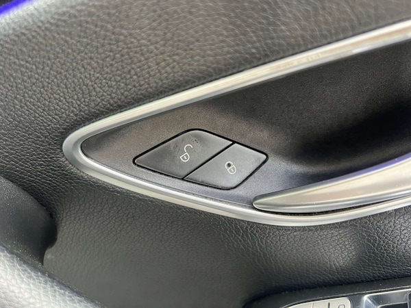 Used Mercedes-Benz E Class 2016 for sale - 76330090: Photo 32