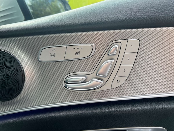 Used Mercedes-Benz E Class 2016 for sale - 76330090: Photo 33