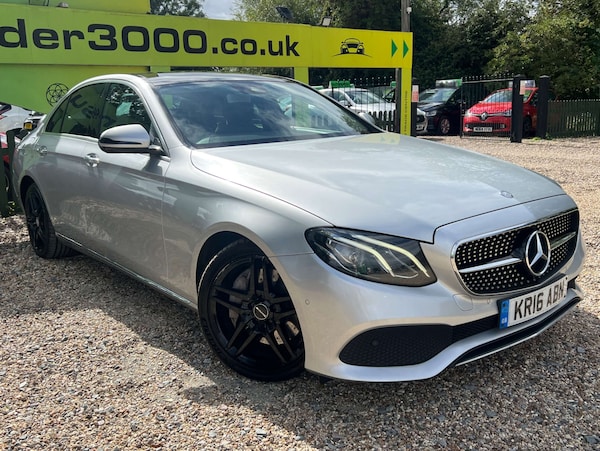Used Mercedes-Benz E Class 2016 for sale - 76330090: Photo 4