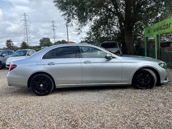 Used Mercedes-Benz E Class 2016 for sale - 76330090: Photo 8
