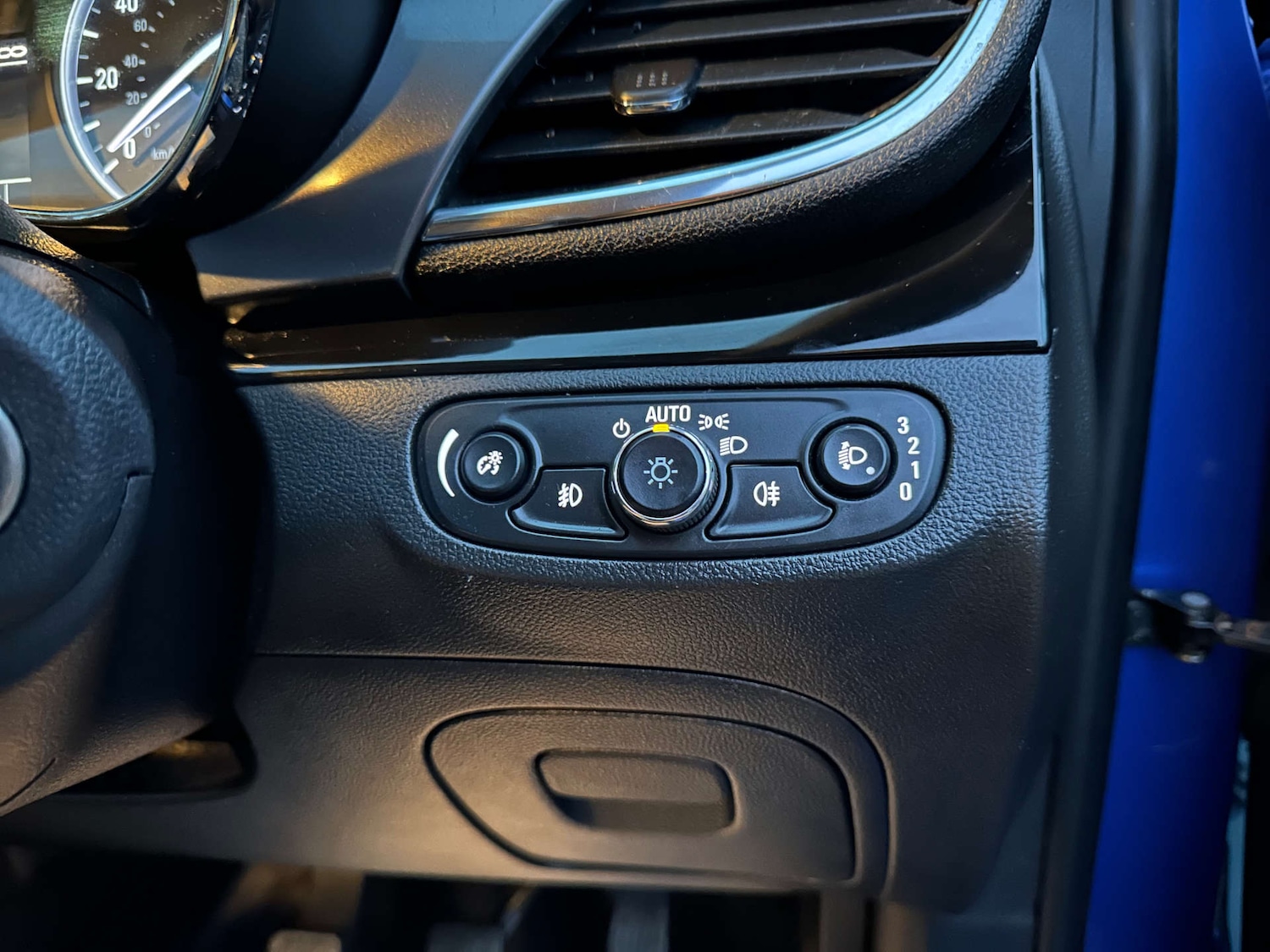 Used Vauxhall Mokka X 2017 for sale - 77318476: Photo 24