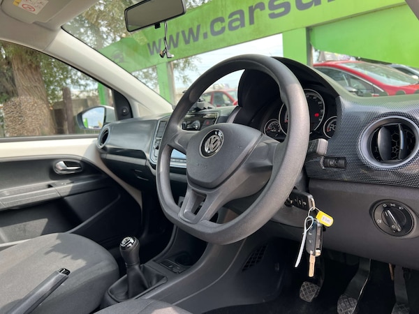 Used Volkswagen up! 2017 for sale - 75254156: Photo 2