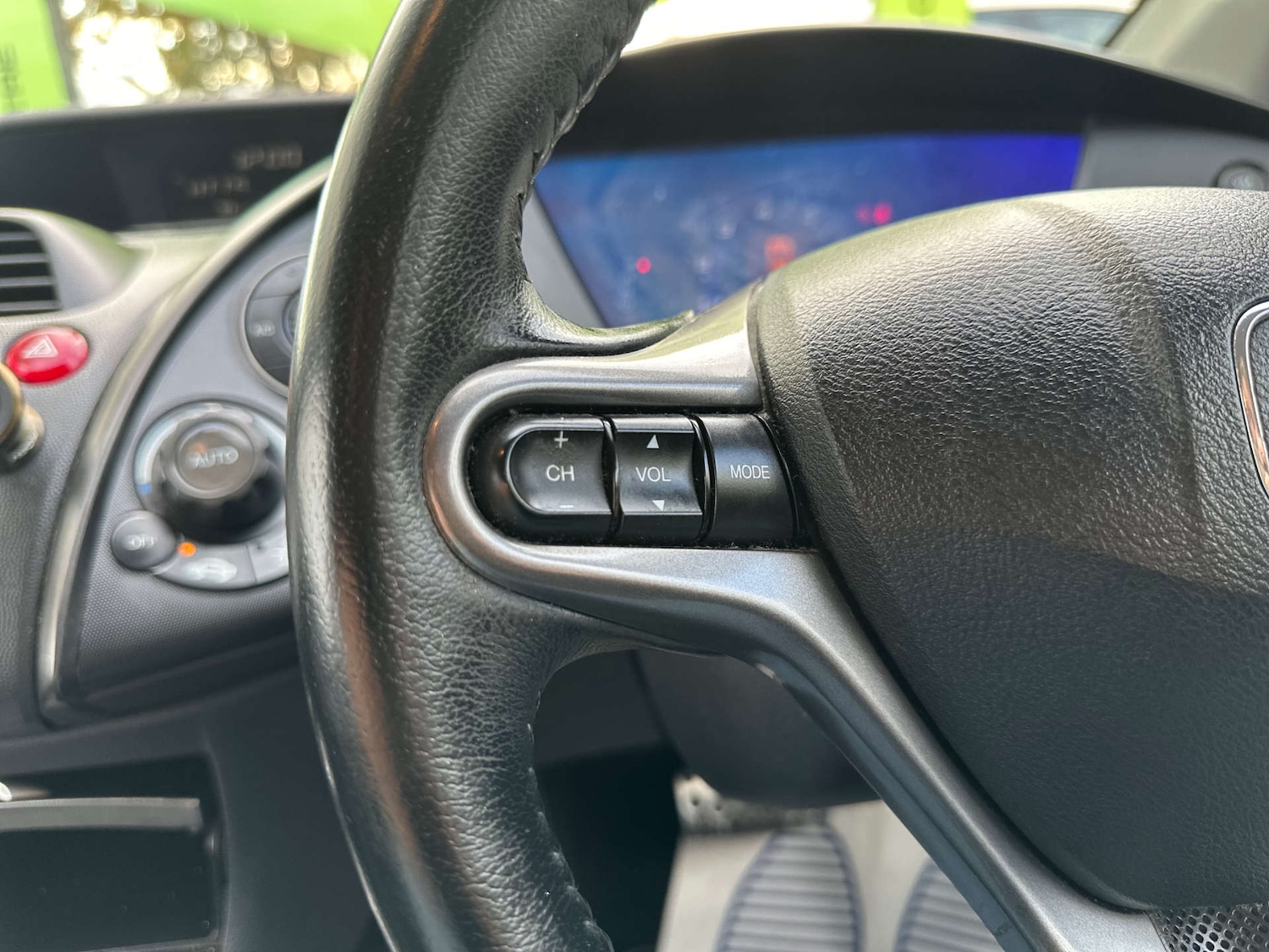 Used Honda Civic 2010 for sale - 77236243: Photo 26