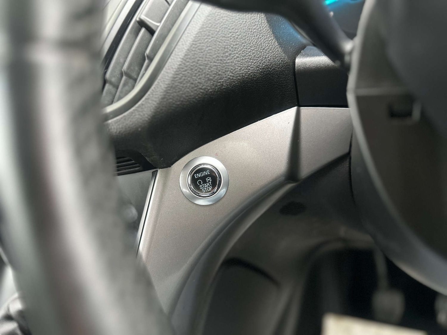 Used Ford Kuga 2015 for sale - 76319698: Photo 26