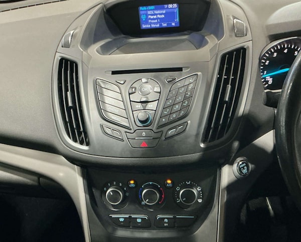 Used Ford Kuga 2015 for sale - 76319698: Photo 2
