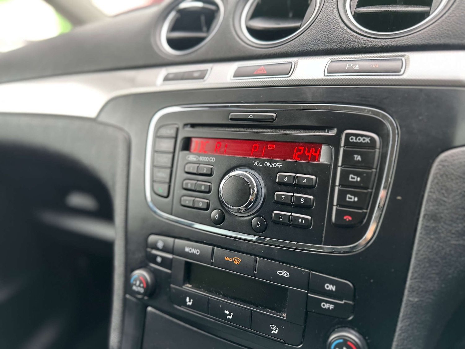 Used Ford Galaxy 2014 for sale - 77113459: Photo 18