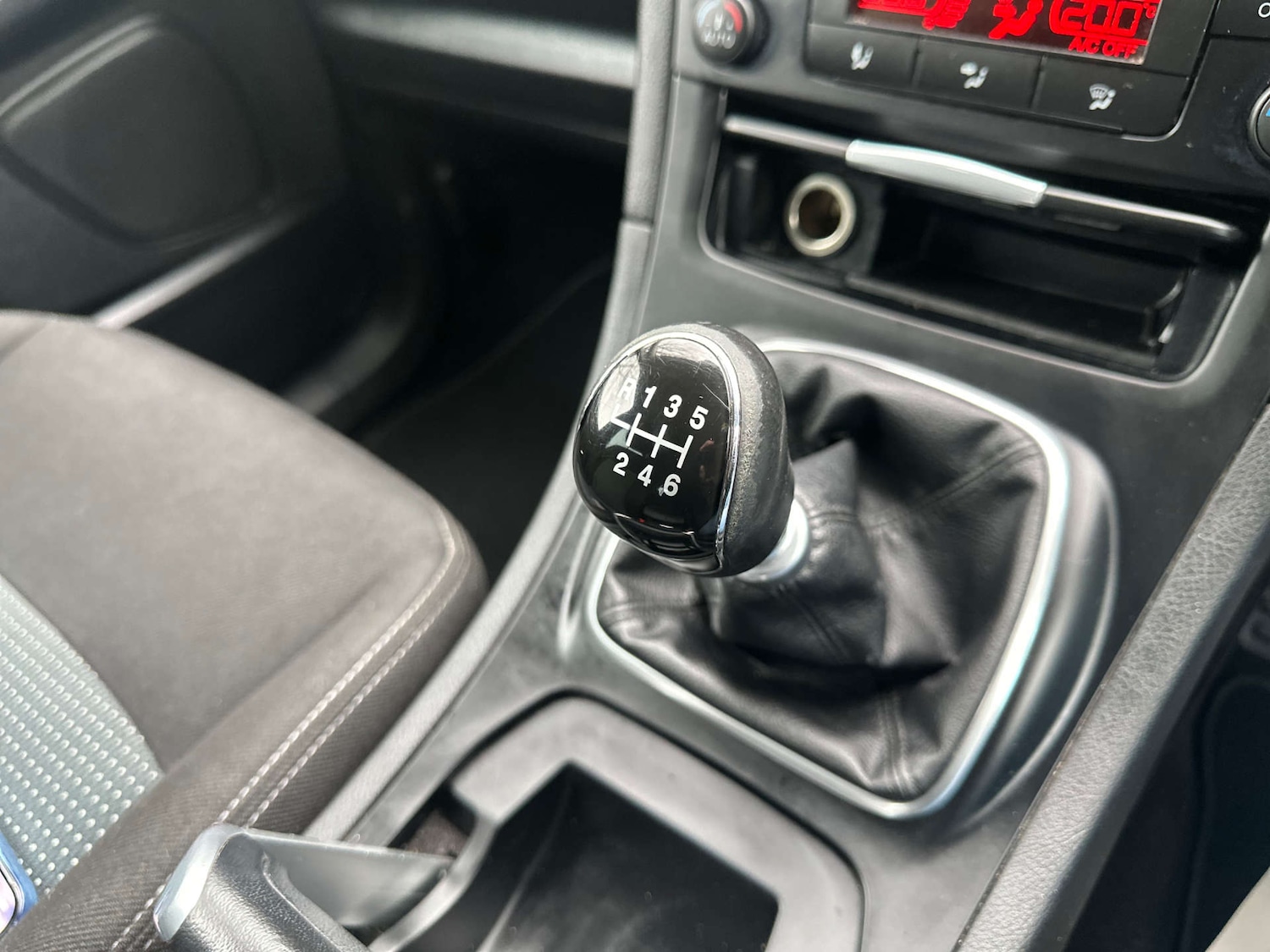 Used Ford Galaxy 2014 for sale - 77113459: Photo 24