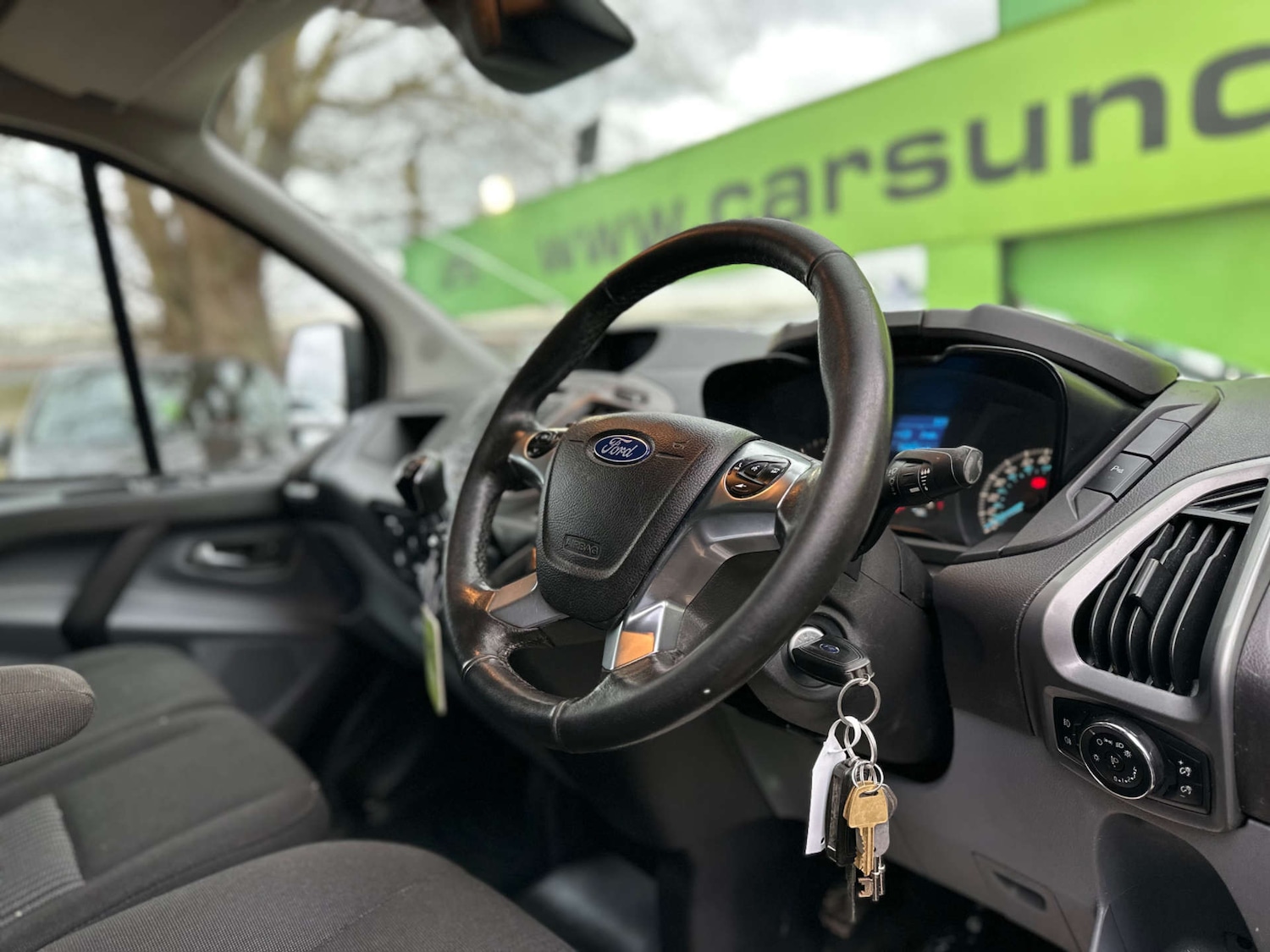 Used Ford Transit Custom 2018 for sale - 77771461: Photo 2
