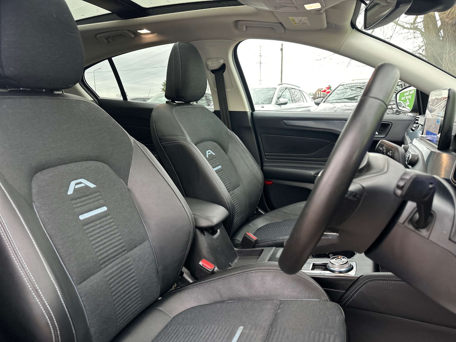 Used Ford Focus 2021 for sale - 76892332: Photo 14