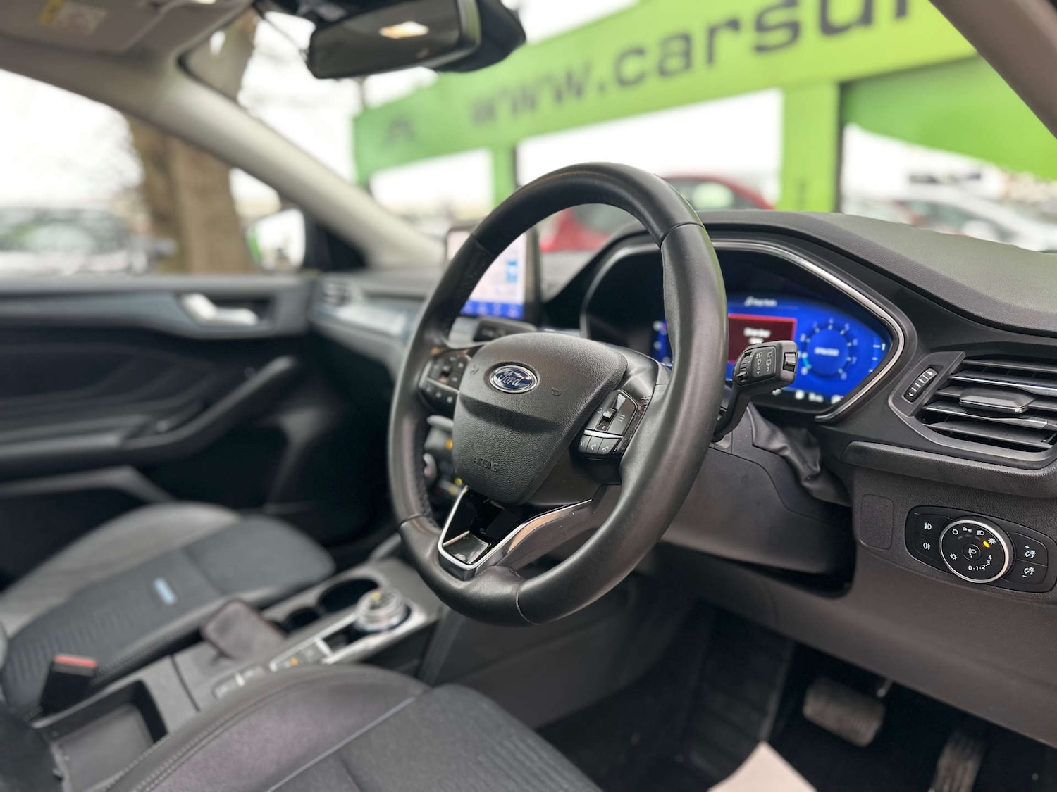 Used Ford Focus 2021 for sale - 76892332: Photo 2