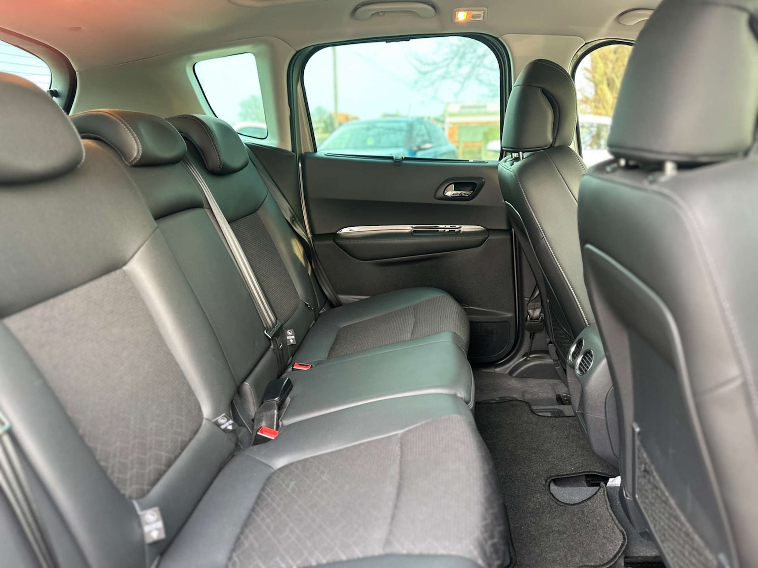 Used Peugeot 3008 2015 for sale - 77259089: Photo 14