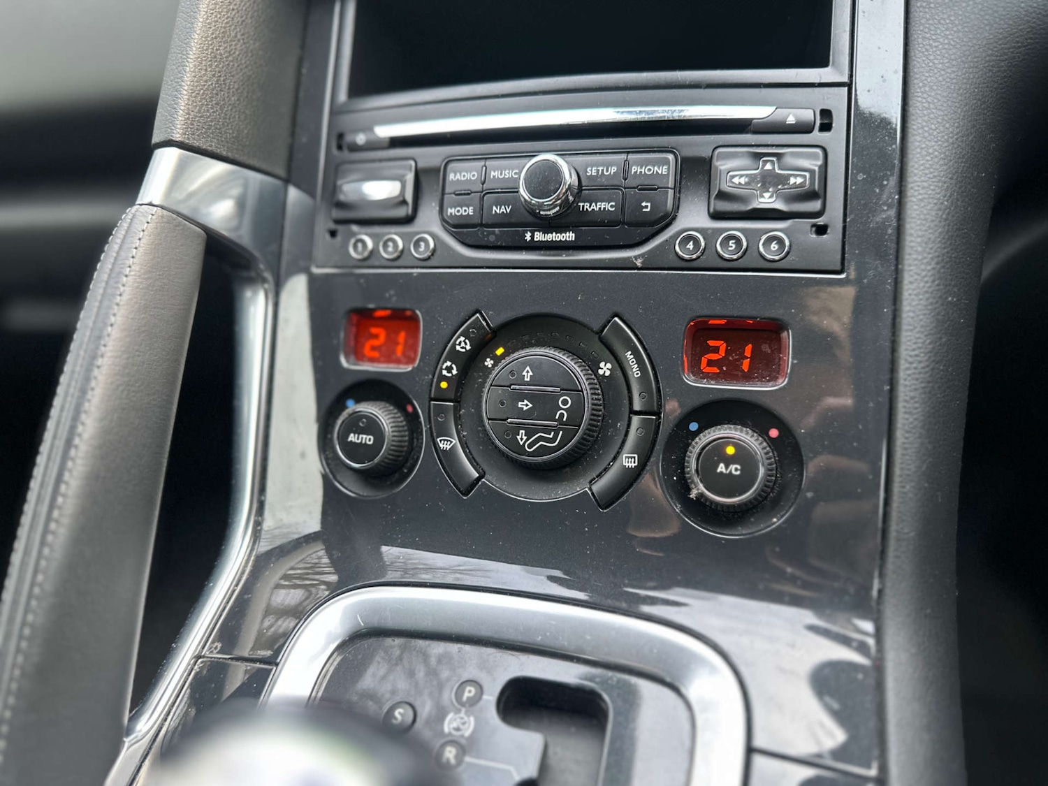 Used Peugeot 3008 2015 for sale - 77259089: Photo 24