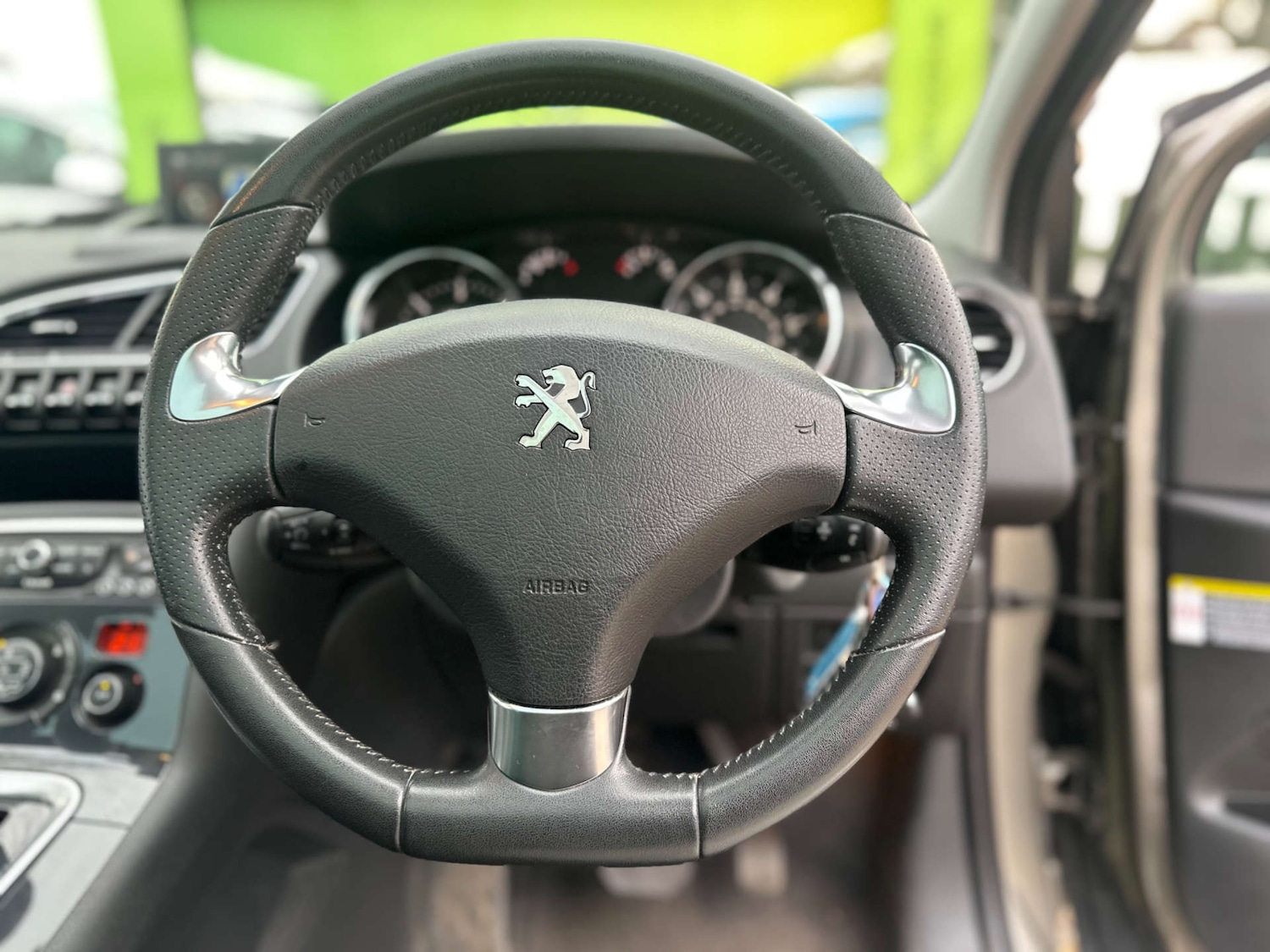 Used Peugeot 3008 2015 for sale - 77259089: Photo 33
