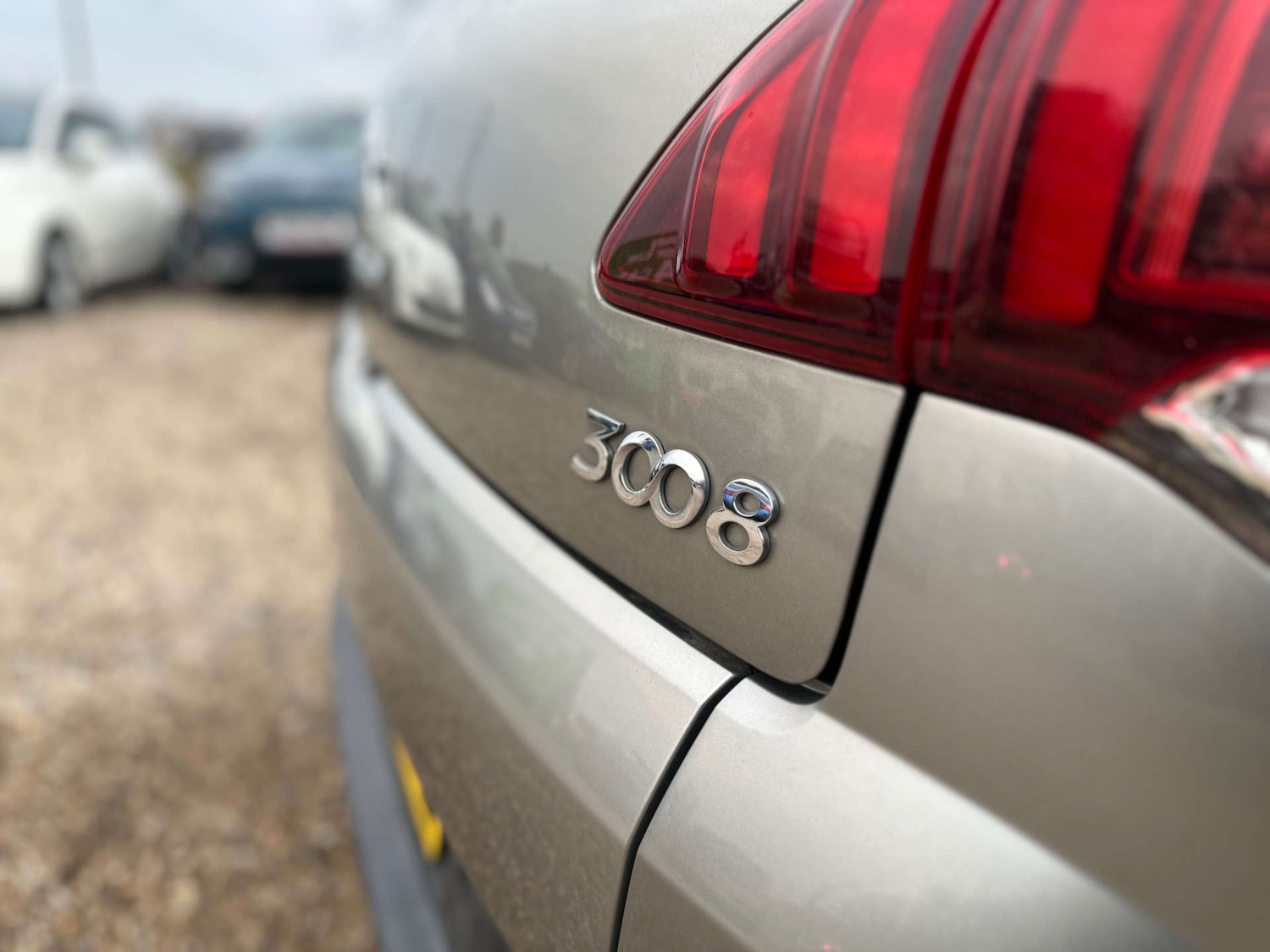 Used Peugeot 3008 2015 for sale - 77259089: Photo 35