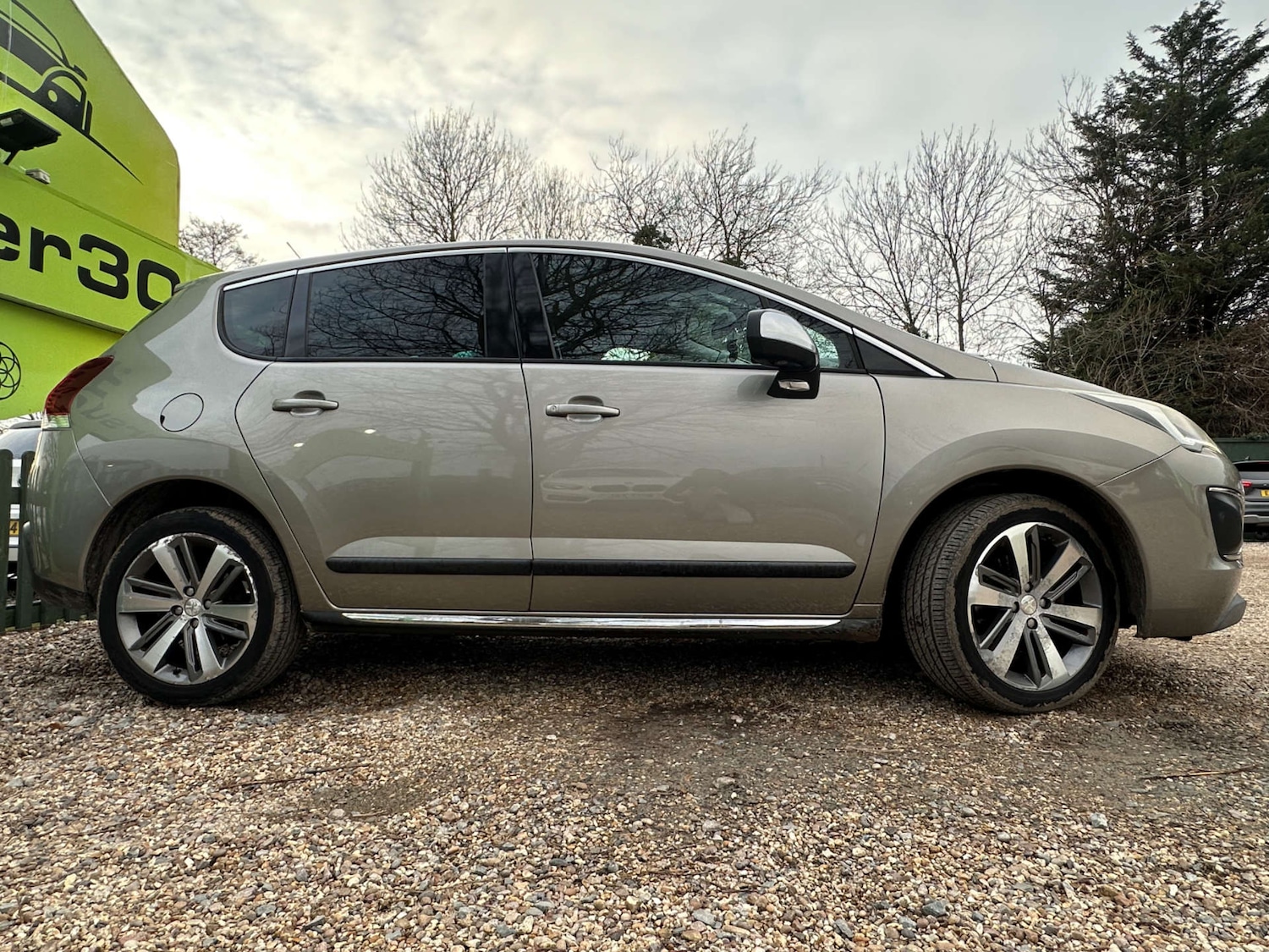 Used Peugeot 3008 2015 for sale - 77259089: Photo 4