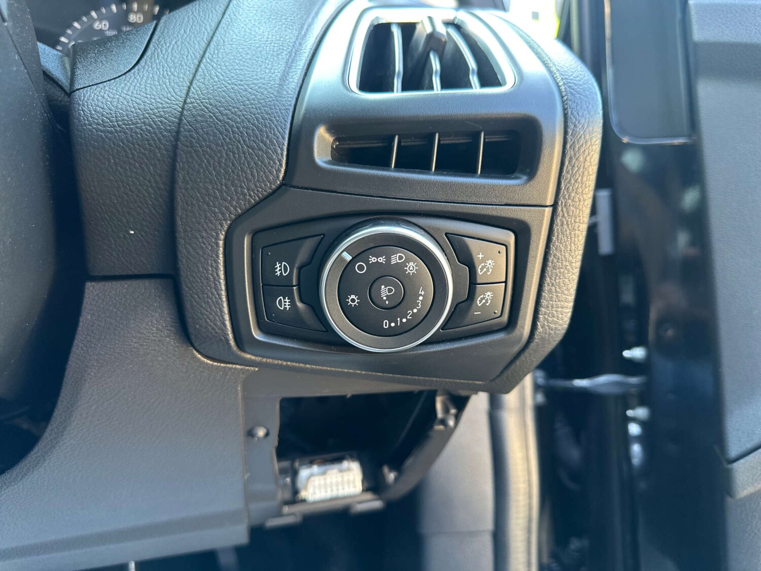 Used Ford Focus 2015 for sale - 78011076: Photo 35