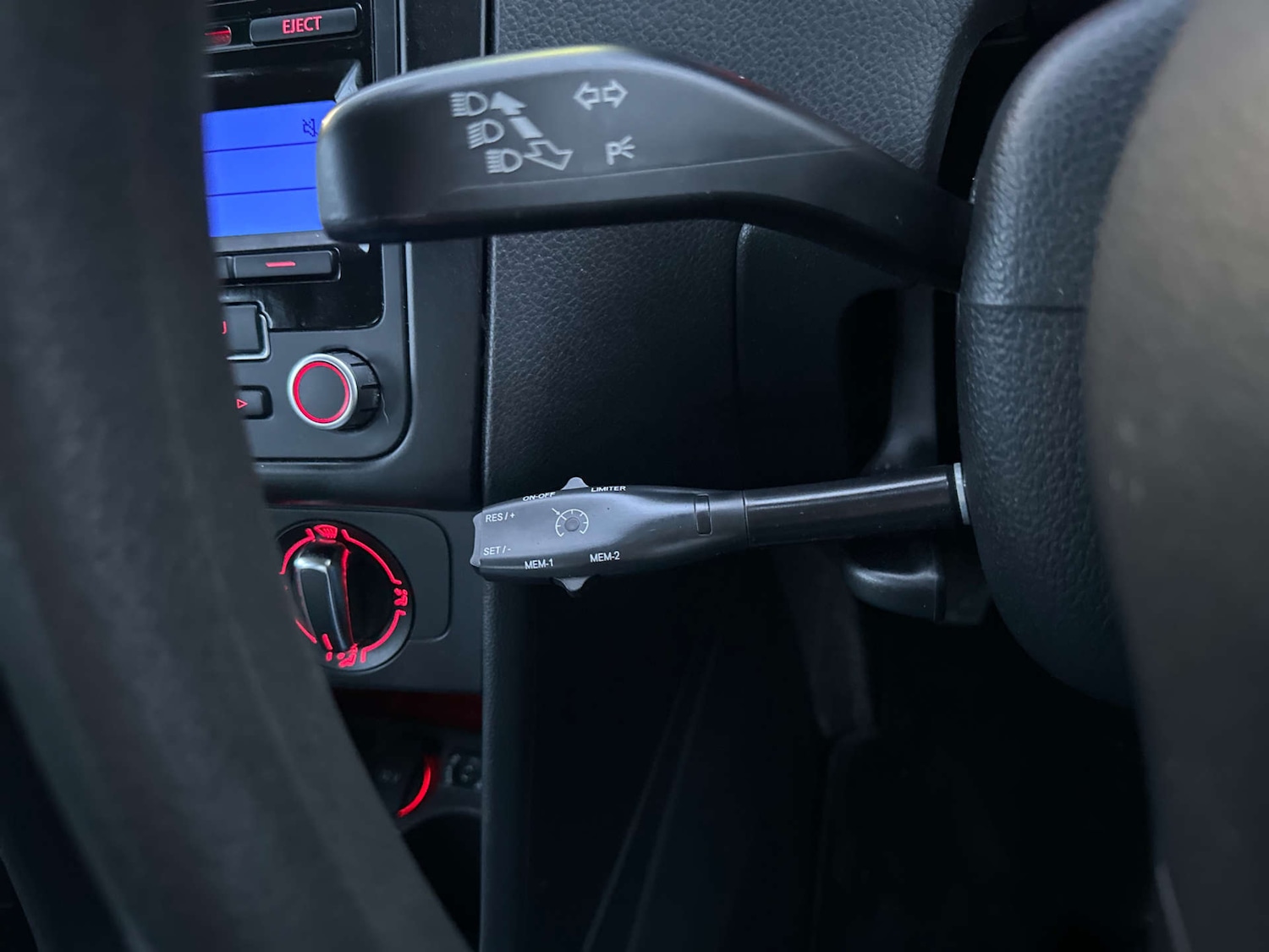 Used Volkswagen Polo 2011 for sale - 77233574: Photo 24