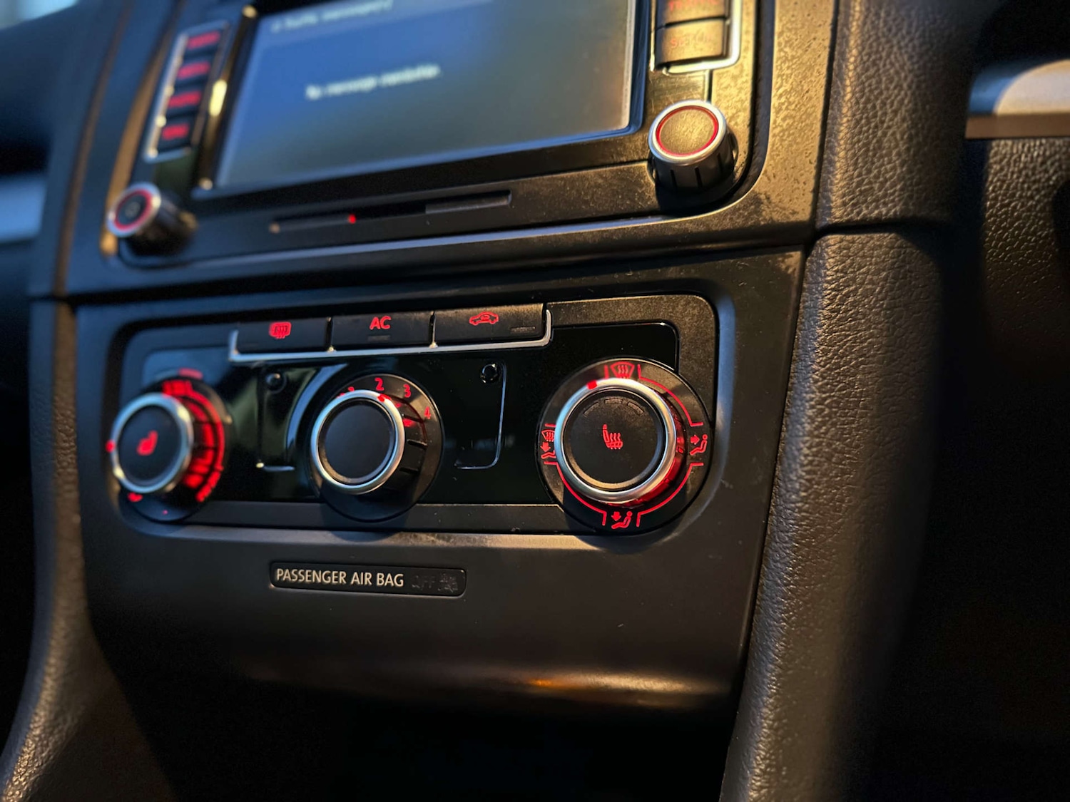 Used Volkswagen Golf 2009 for sale - 77058500: Photo 19