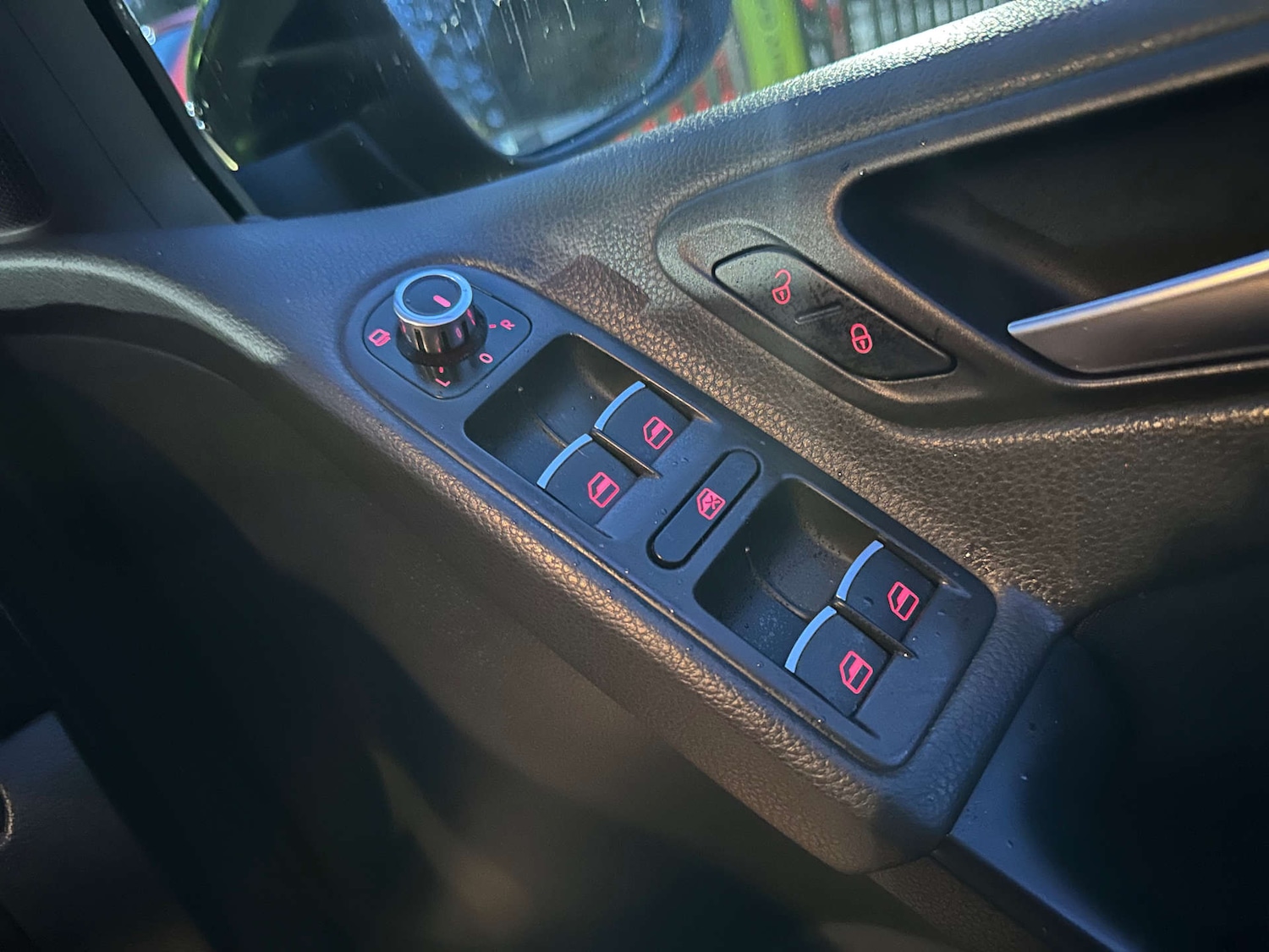 Used Volkswagen Golf 2009 for sale - 77058500: Photo 28