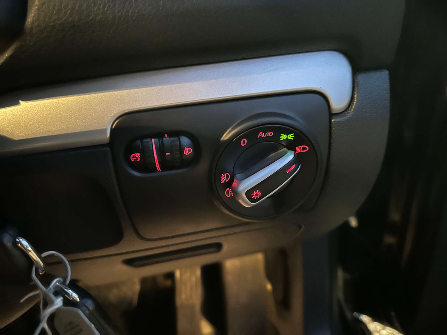 Used Volkswagen Golf 2009 for sale - 77058500: Photo 29