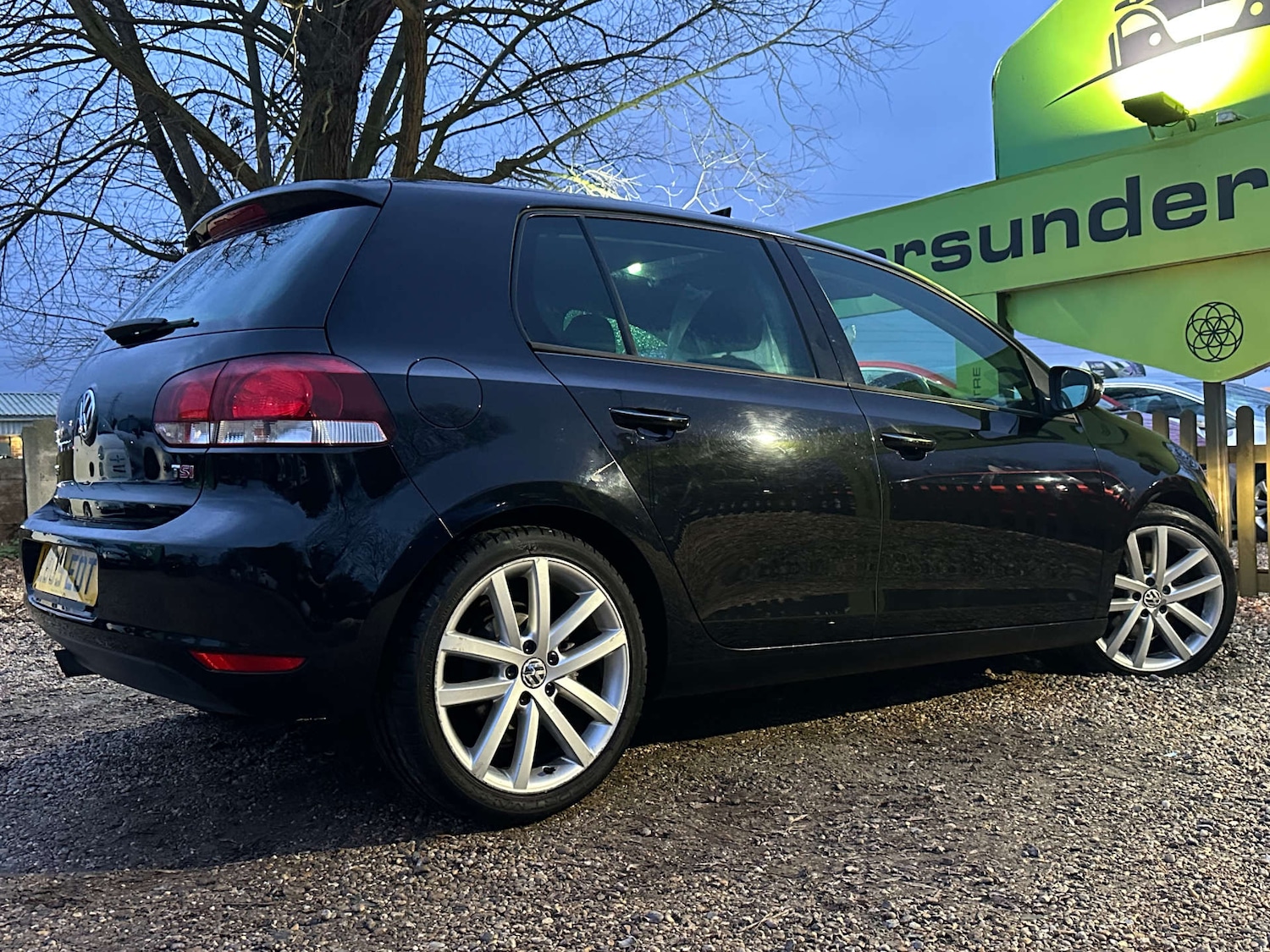 Used Volkswagen Golf 2009 for sale - 77058500: Photo 8