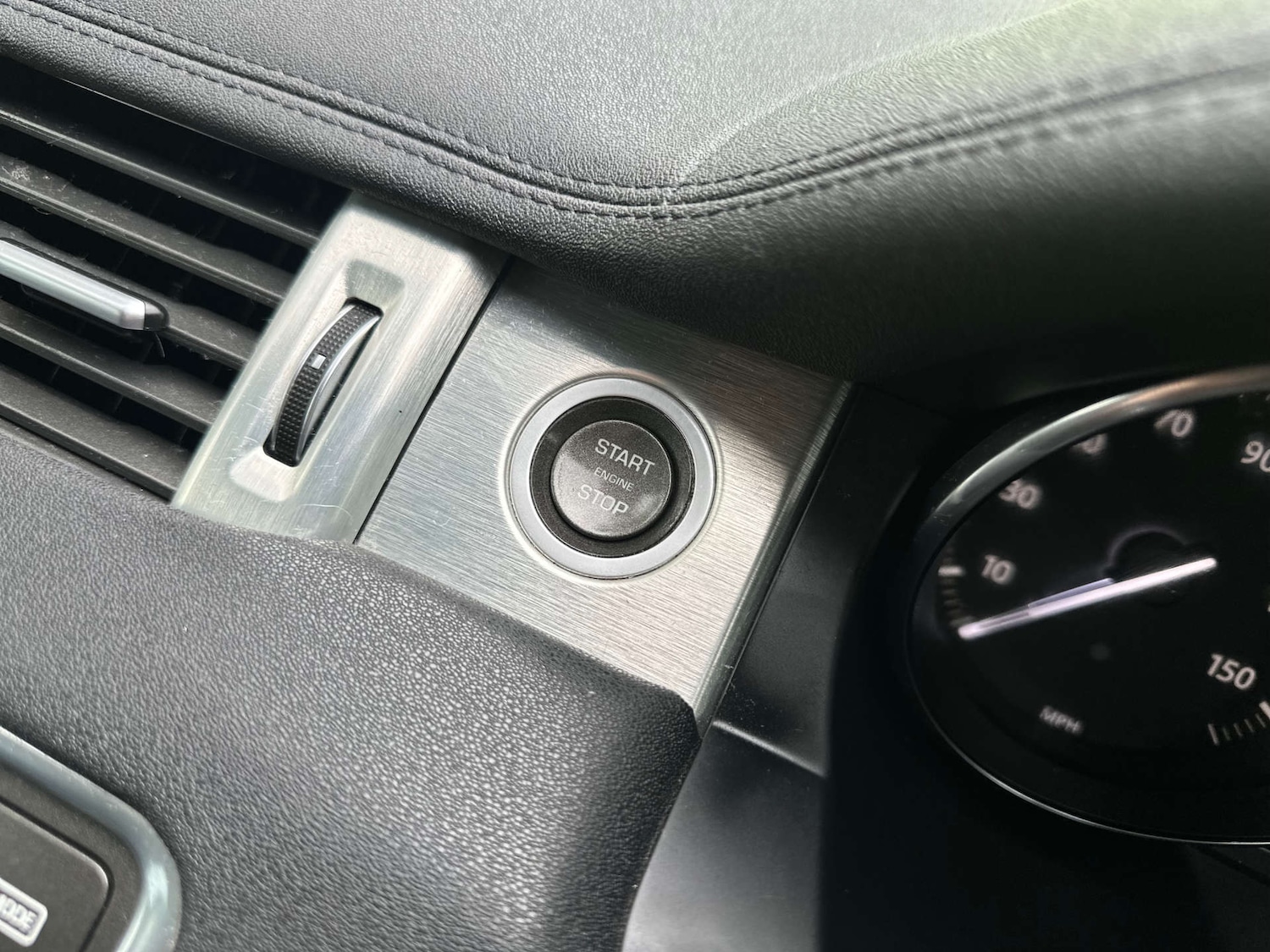 Used Land Rover Range Rover Evoque 2015 for sale - 76490357: Photo 30