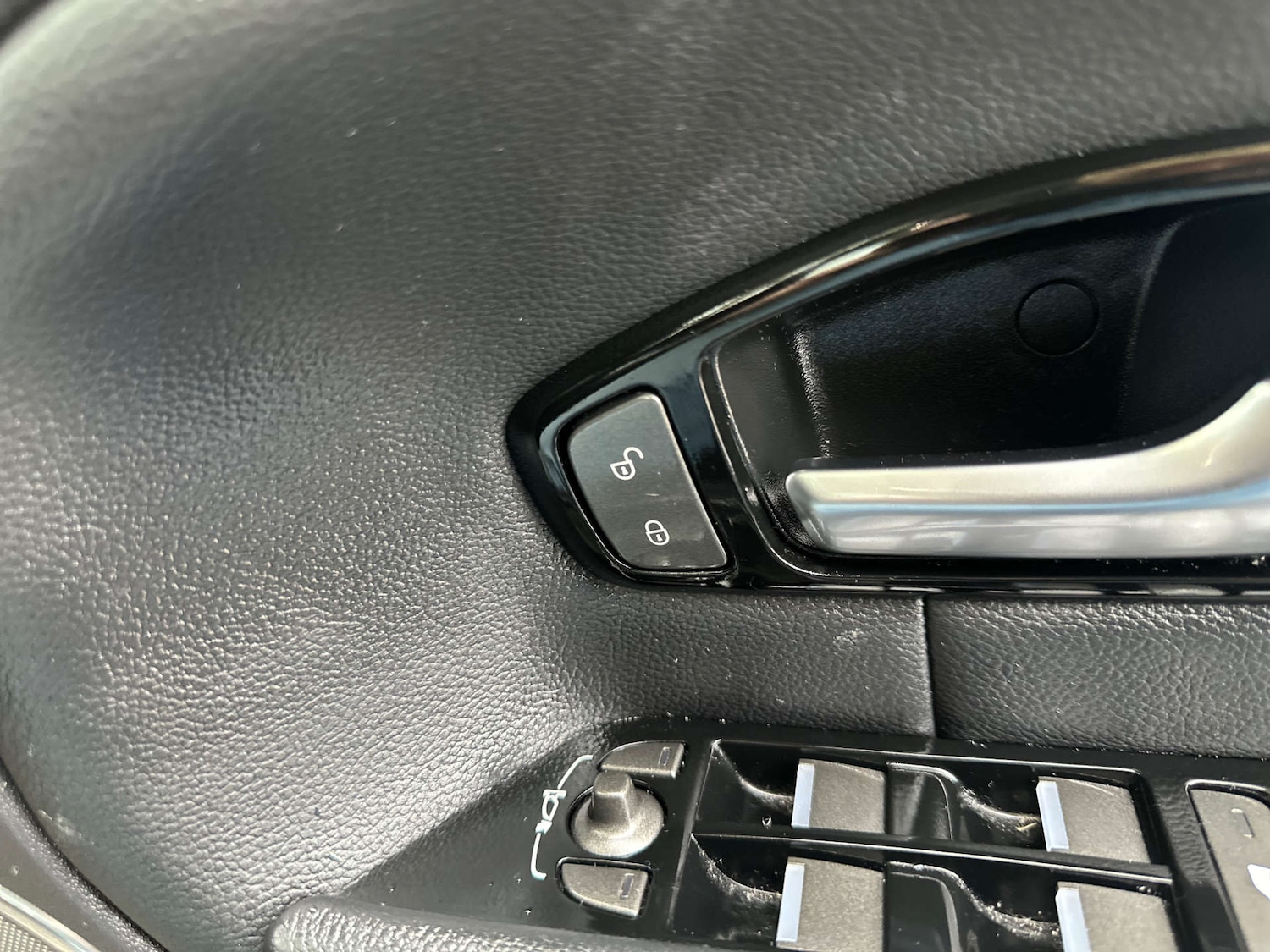 Used Land Rover Range Rover Evoque 2015 for sale - 76490357: Photo 35