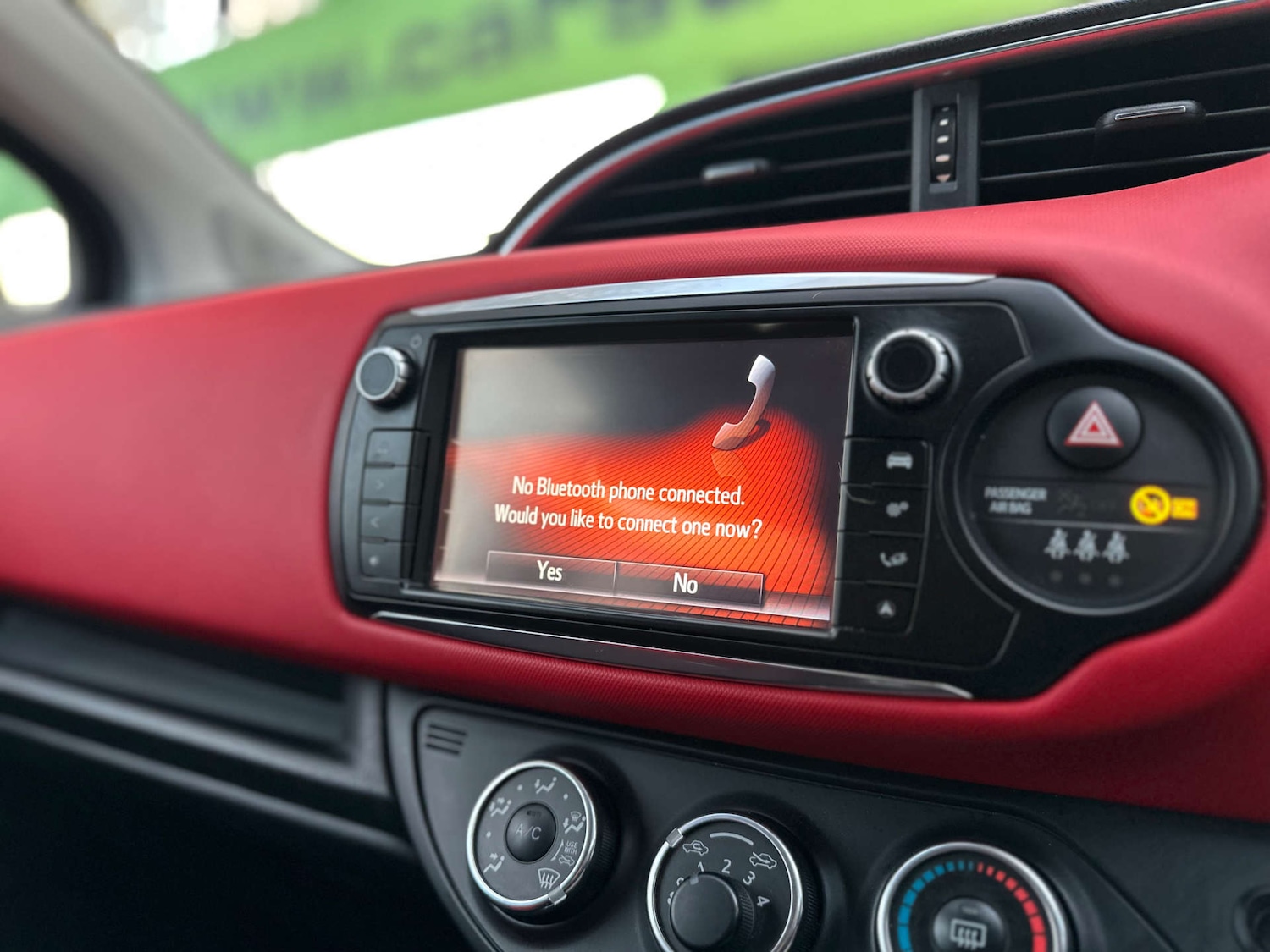 Used Toyota Yaris 2015 for sale - 77093748: Photo 3