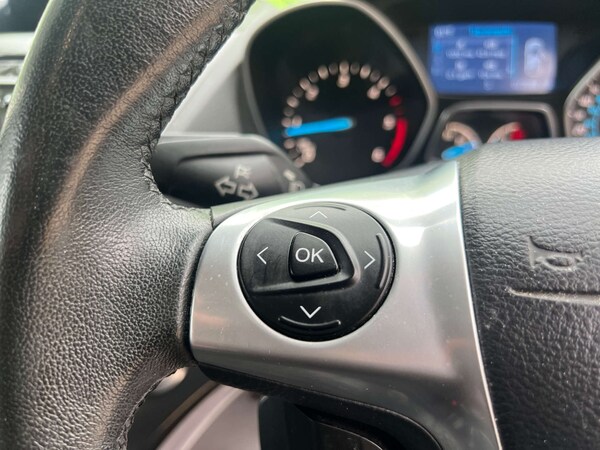 Used Ford Kuga 2015 for sale - 76143255: Photo 25