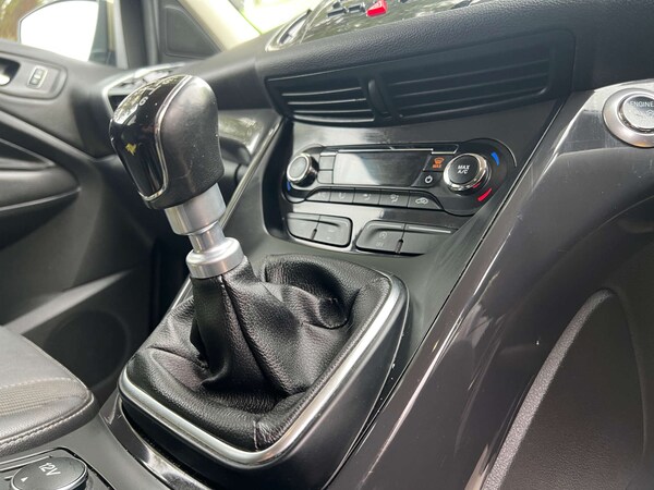 Used Ford Kuga 2015 for sale - 76143255: Photo 26