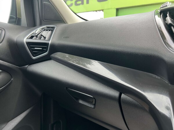 Used Ford Kuga 2015 for sale - 76143255: Photo 28