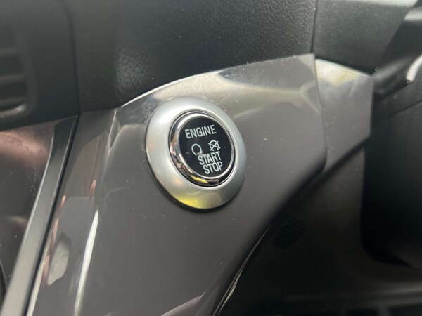 Used Ford Kuga 2015 for sale - 76143255: Photo 31
