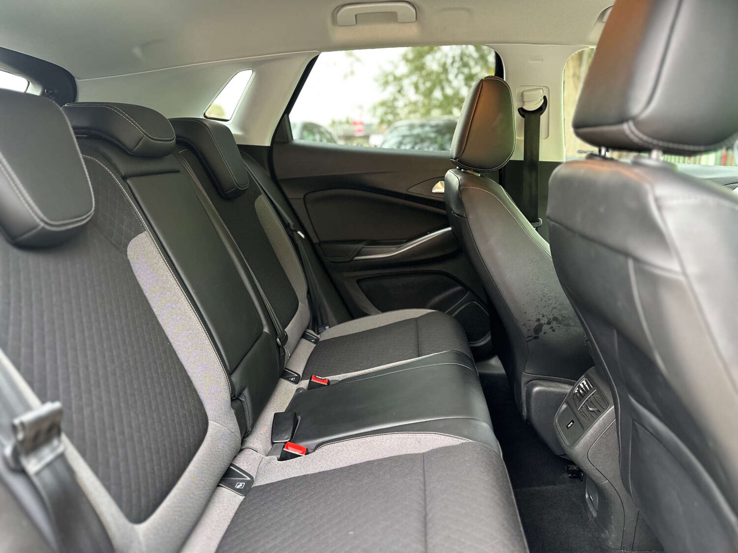 Used Vauxhall Grandland X 2018 for sale - 76263509: Photo 14